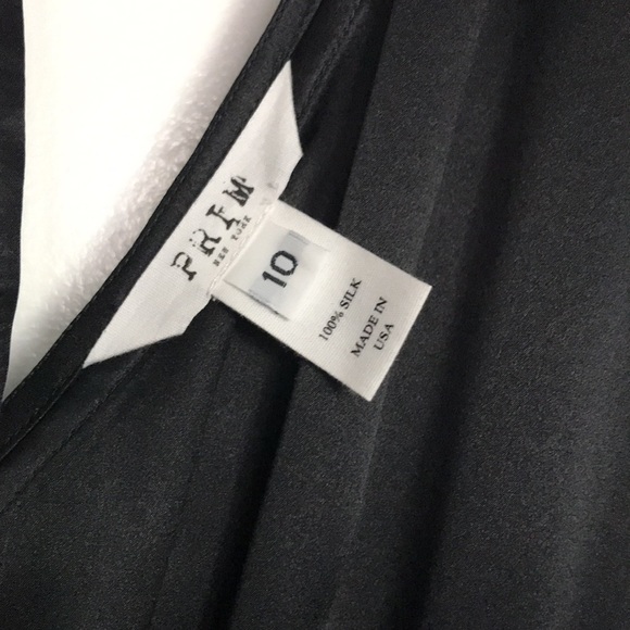 Long Silk Dress. Size 10. 100% Silk. Like New. - Picture 3 of 4